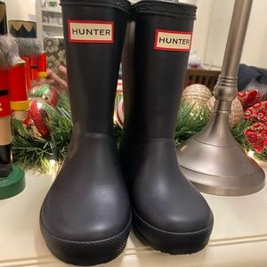 Navy Hunter Boots Size 8/9